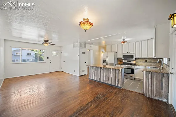 $323,500 | 323 Mt View Lane, Fountain, CO 80817