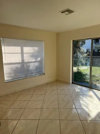 $3,948 | 20682 Northwest 38th Avenue, Unit 20682, Miami Gardens, FL 33055