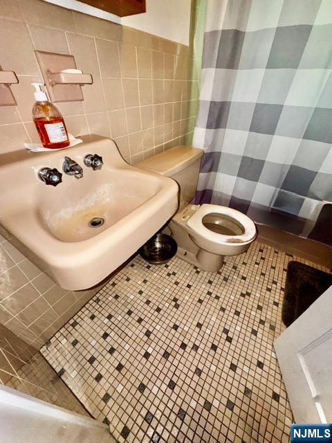 121 Townsend Road Wanaque, NJ 07465 - Photo 21 of 39
