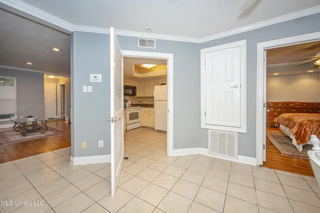 $1,850 | 1916 2nd Street, Unit 2, Gulfport, MS 39501