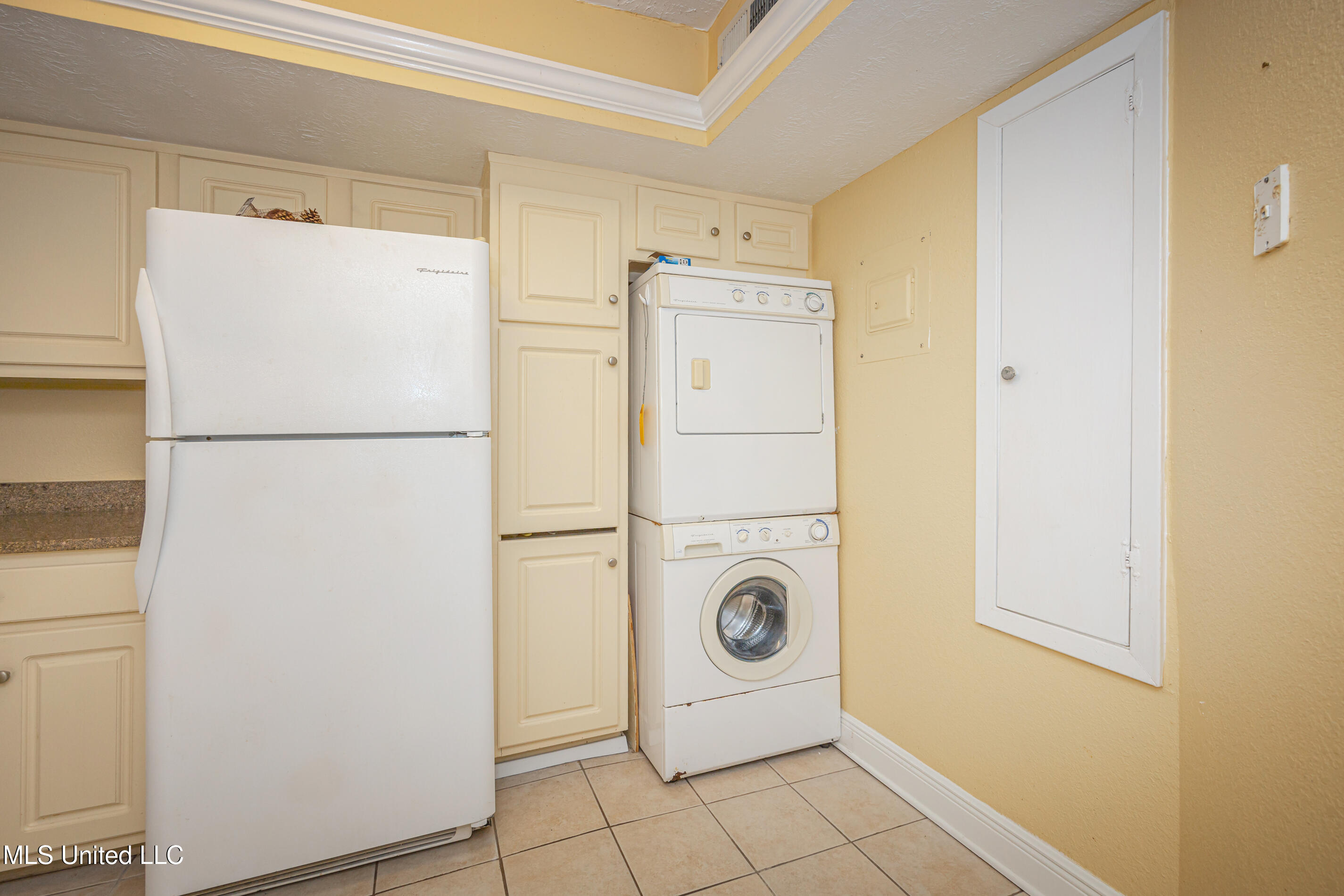 1916 2nd Street, Unit 2 Gulfport, MS 39501 - Photo 17 of 34 IMG_1163