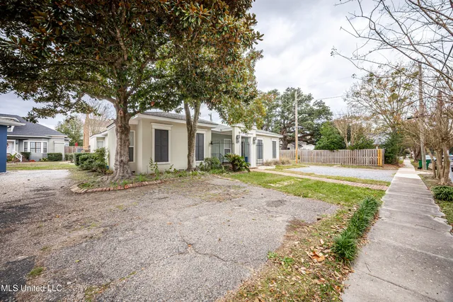 $1,850 | 1916 2nd Street, Unit 2, Gulfport, MS 39501