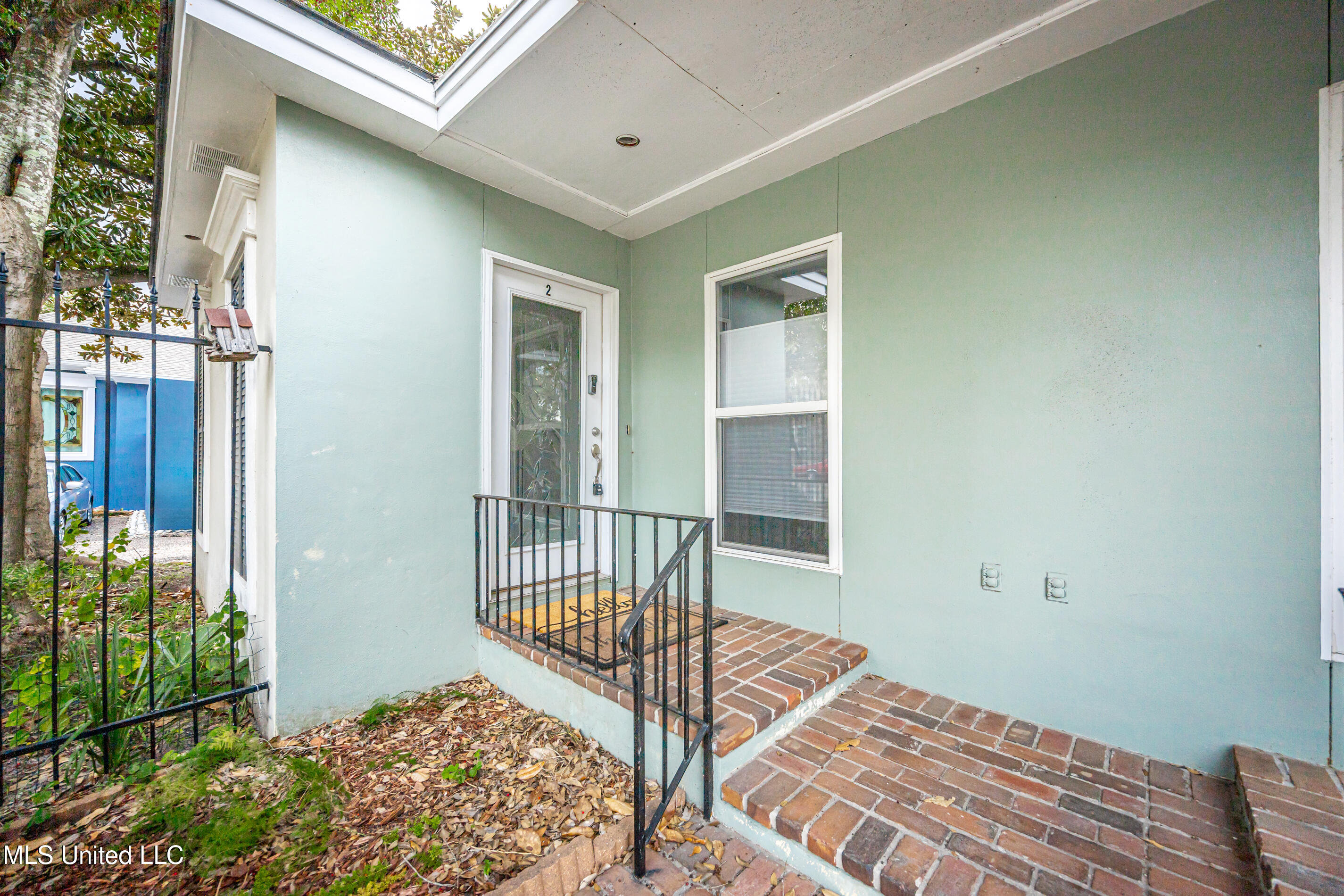 1916 2nd Street, Unit 2 Gulfport, MS 39501 - Photo 4 of 34 IMG_1146