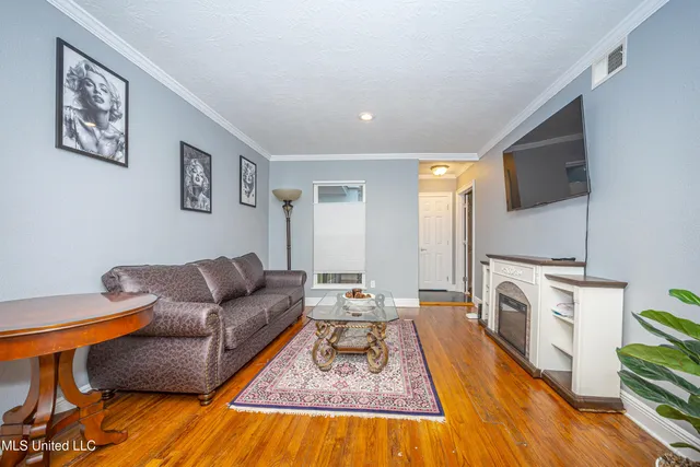 $1,850 | 1916 2nd Street, Unit 2, Gulfport, MS 39501