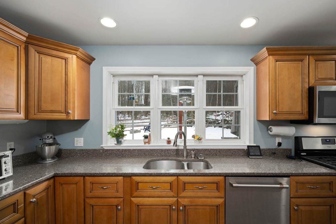 538 Lovejoy Road Lempster, NH 03605 - Photo 9 of 31