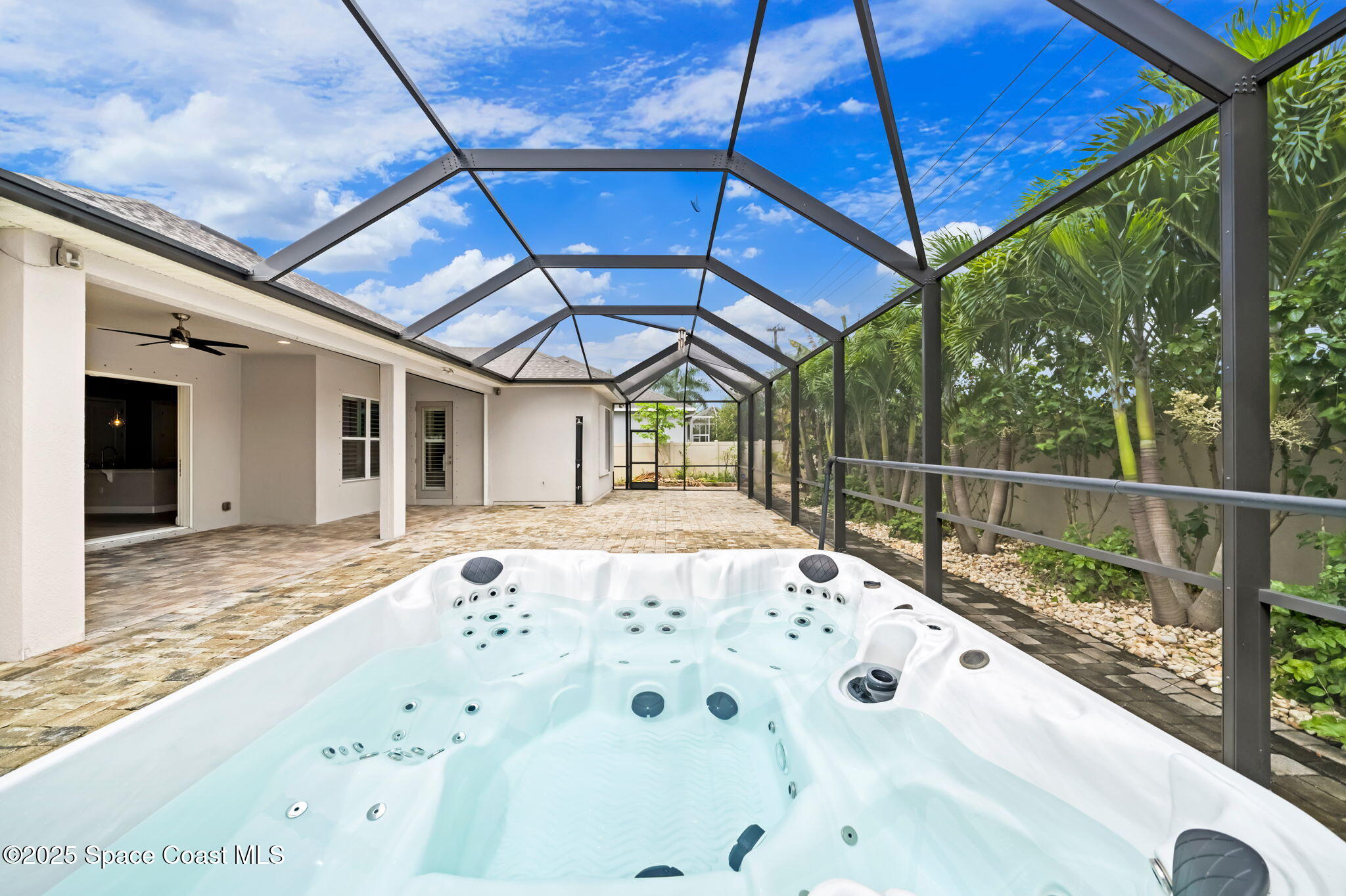 4455 Negal Circle Melbourne, FL 32901 - Photo 4 of 34 30-web-or-mls-4455-negal-cir