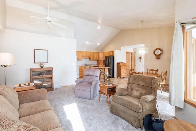 $349,900 | 1409 Heatherwood Court, West Fargo, ND 58078