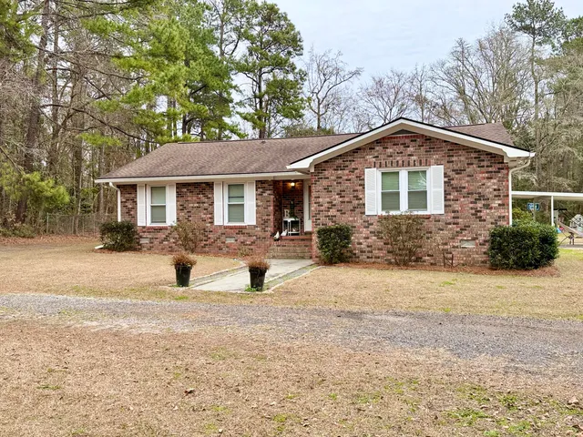 $460,000 | 125 Atkinson Lane, Bonneau, SC 29431