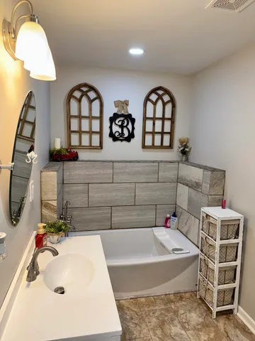 $460,000 | 125 Atkinson Lane, Bonneau, SC 29431