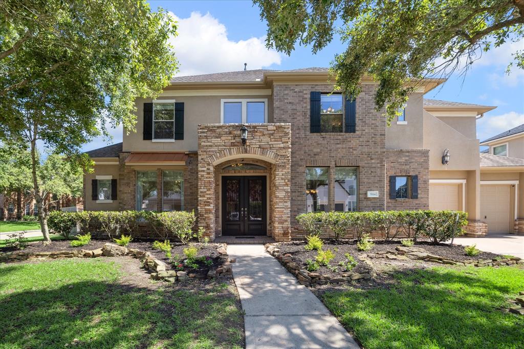 The Aida Younis Team presents 7514 Shannondale Drive in Greatwood!