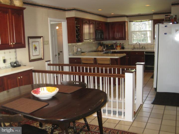 26 Overhill Road Bala Cynwyd, PA 19004 - Photo 7 of 15 Kitchen