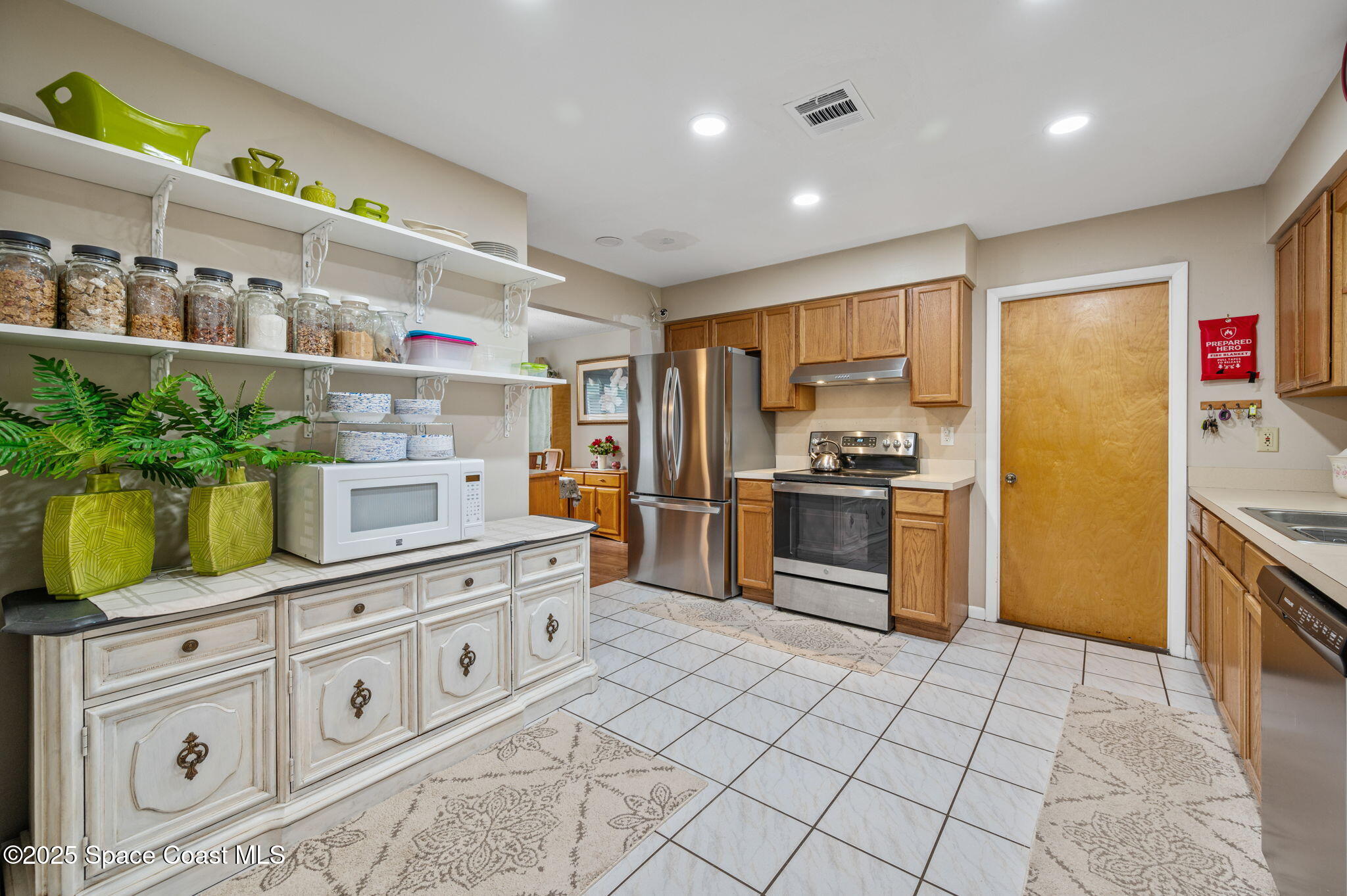 1937 Exeter Drive Cocoa, FL 32922 - Photo 15 of 33 17-web-or-mls-DSC_3771