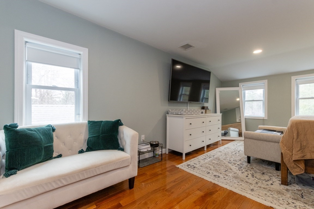 2 Ash Road Norfolk, MA 02056 - Photo 17 of 34