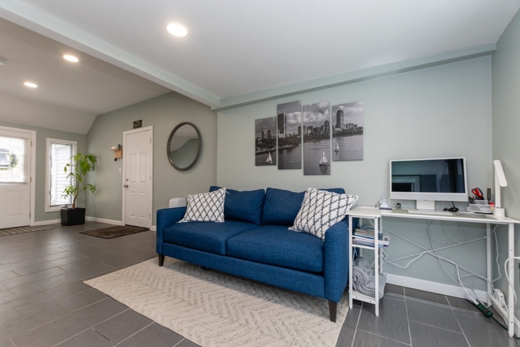 2 Ash Road Norfolk, MA 02056 - Photo 3 of 34