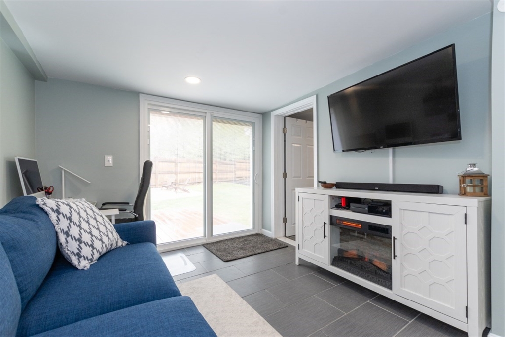 2 Ash Road Norfolk, MA 02056 - Photo 4 of 34