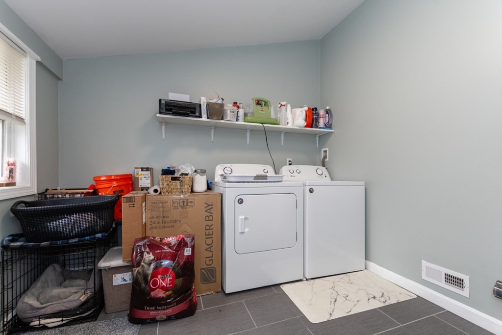 2 Ash Road Norfolk, MA 02056 - Photo 5 of 34