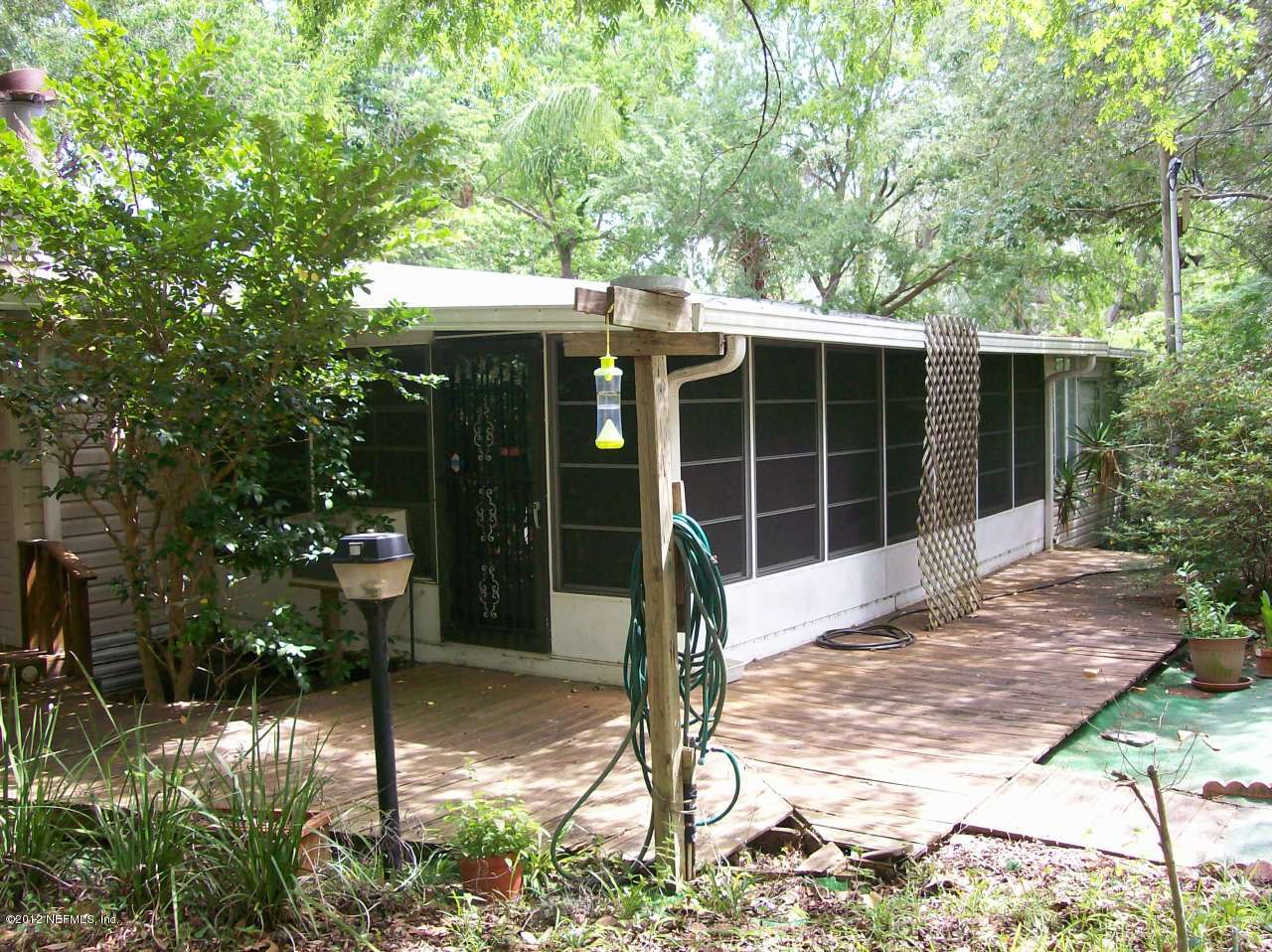 204 High Ridge Road Satsuma, FL 32189 - Photo 8 of 13 Screen porch