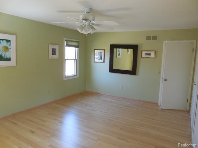 900 Stag Ridge Road Rochester, MI 48309 - Photo 17 of 31 DSCN0797.jpg