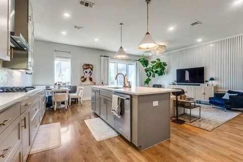 $674,999 | 3936 Bowie Lane, Dallas, TX 75220