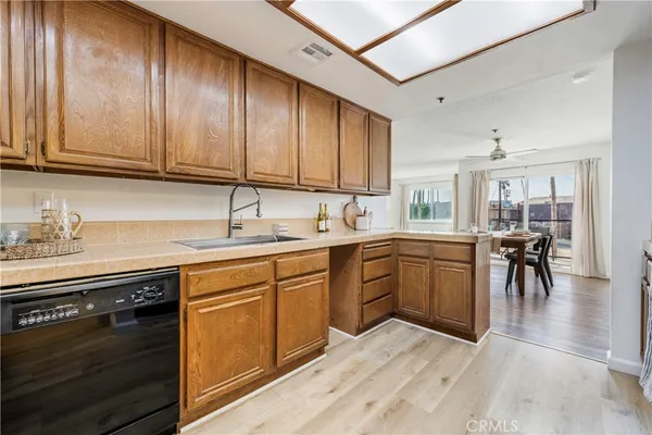 $975,000 | 16255 Pacific Circle, Unit 106, Huntington Beach, CA 92649