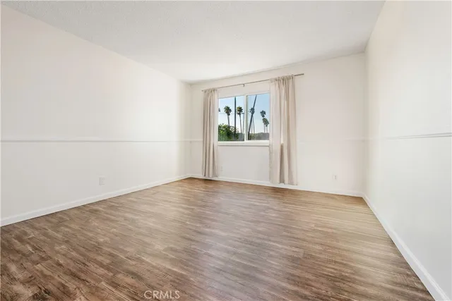 $999,999 | 16255 Pacific Circle, Unit 106, Huntington Beach, CA 92649