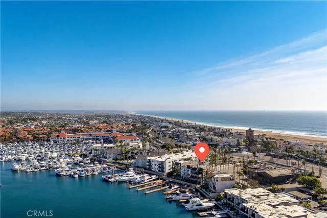 $999,999 | 16255 Pacific Circle, Unit 106, Huntington Beach, CA 92649