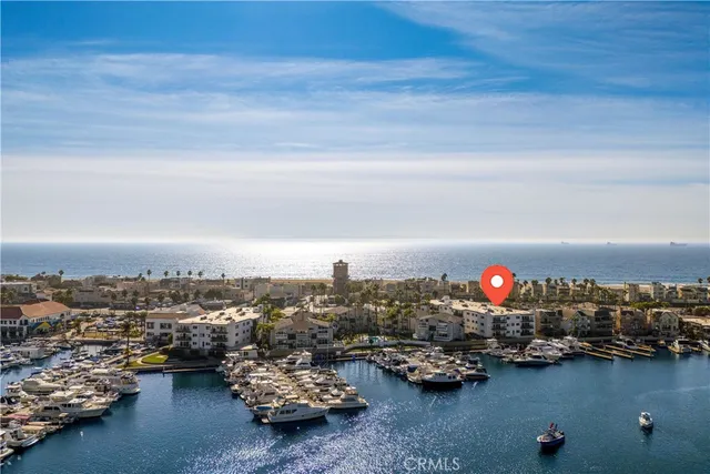 $999,999 | 16255 Pacific Circle, Unit 106, Huntington Beach, CA 92649