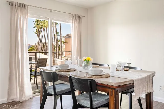 $999,999 | 16255 Pacific Circle, Unit 106, Huntington Beach, CA 92649