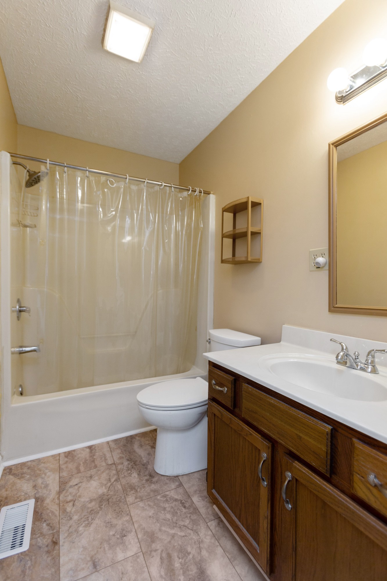 4718 Chester Road Cedar Hill, TN 37032 - Photo 19 of 25 Gallery Image 19