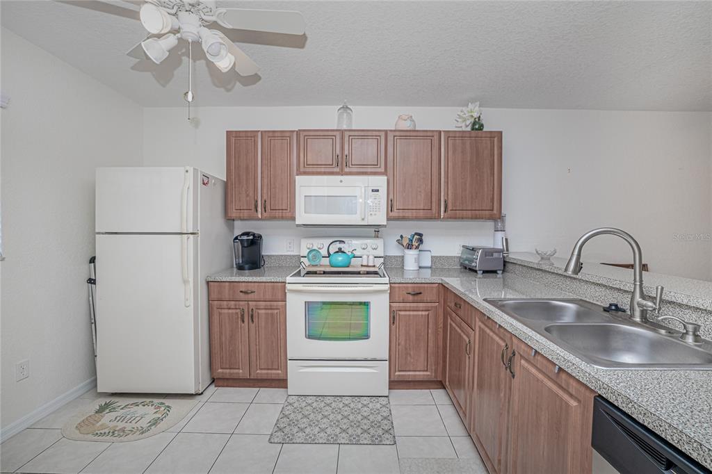 175 Kings Highway, Unit A3 Punta Gorda, FL 33983 - Photo 3 of 32