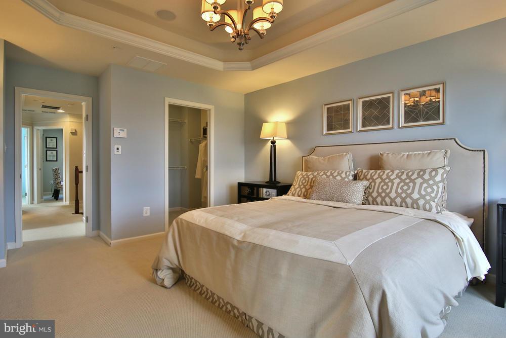2800 Fredericksburg Road Hanover, MD 21076 - Photo 6 of 30 LUXURY OWNERS BEDROOM