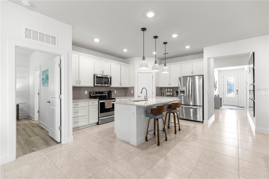 9295 Southwest 60th Ln Road Ocala, FL 34481 - Photo 12 of 41