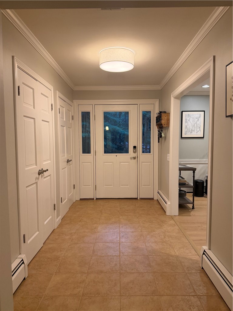 3720 Division Road East Greenwich, RI 02818 - Photo 3 of 38