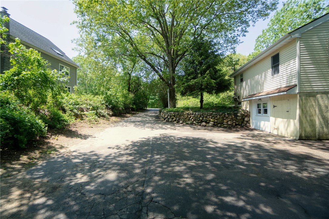 183 Winnapaug Road Westerly, RI 02891 - Photo 3 of 38
