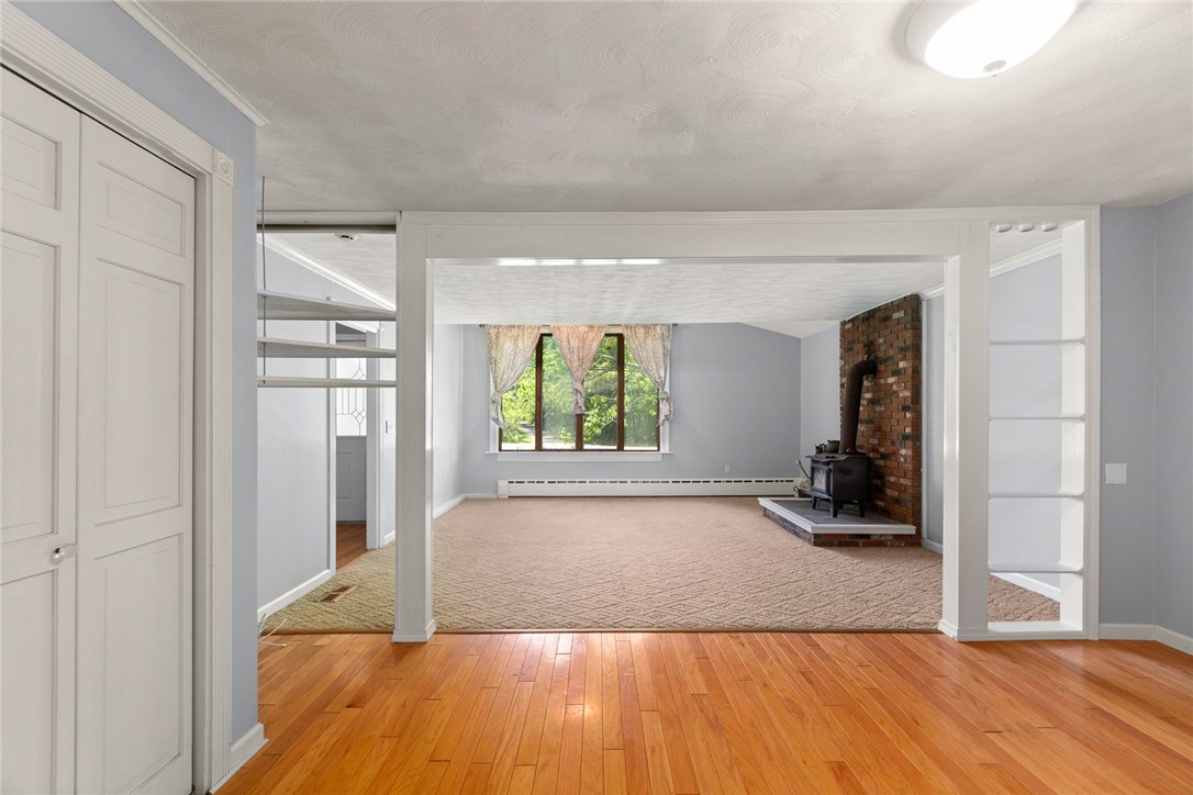 183 Winnapaug Road Westerly, RI 02891 - Photo 7 of 38