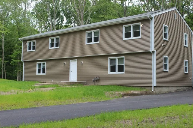 $2,300 | 48 Colonial Way, Unit LEFT, Rehoboth, MA 02769