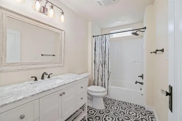 $1,400 | 709 West Colorado Street, Unit B, Hammond, LA 70401