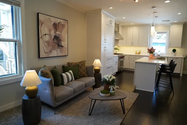 $925,000 | 57 Hurley Street, Unit 3, Cambridge, MA 02141