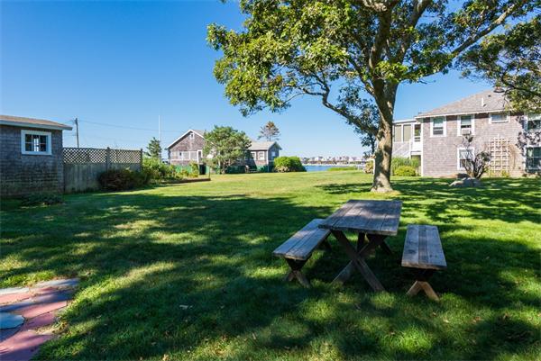 10 Briar Road Mattapoisett, MA 02739 - Photo 3 of 11 Gallery Image 3