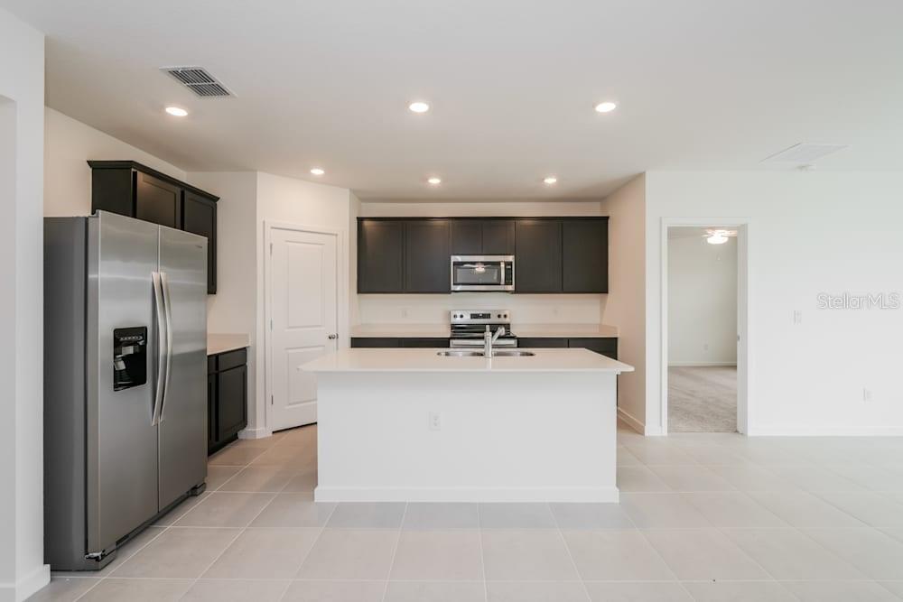 4042 Obsidian Drive Spring Hill, FL 34609 - Photo 4 of 6