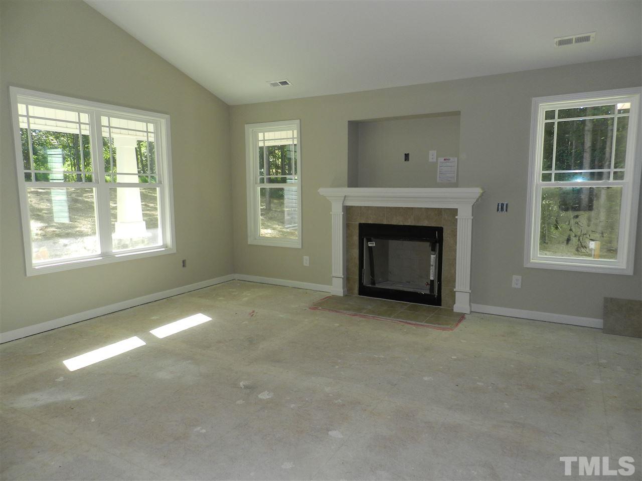 206 Lee Road Clayton, NC 27520 - Photo 5 of 11 Gallery Image 5