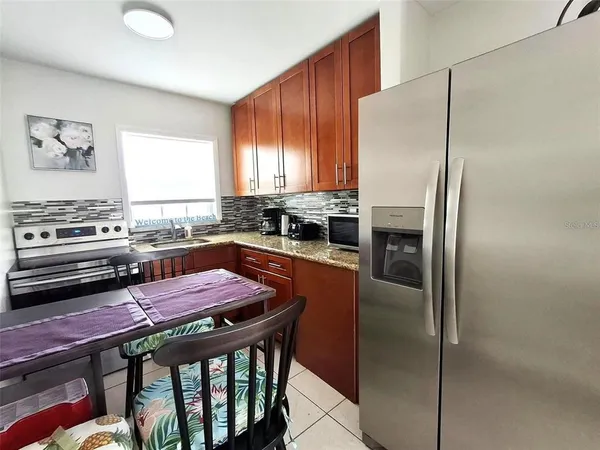 $1,900 | 113 174th Avenue East, Redington Shores, FL 33708