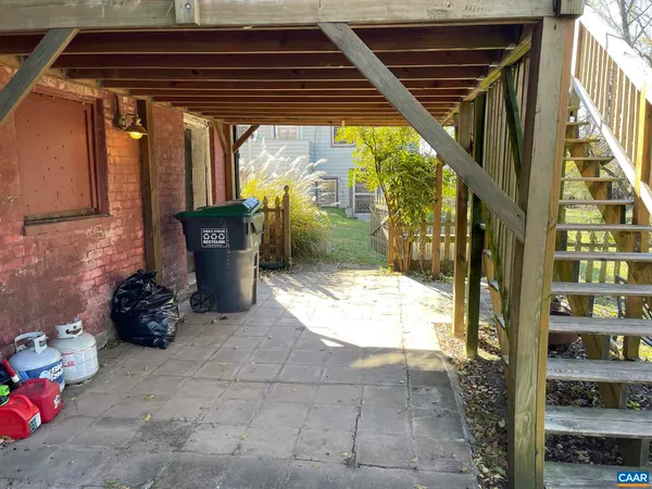 $3,200 | 311 5th Street Southwest, Charlottesville, VA 22903