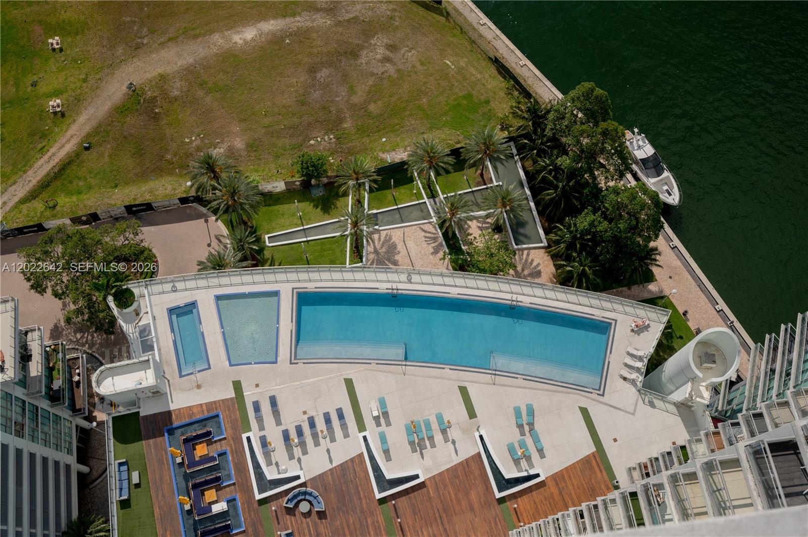 92 Southwest 3rd Street, Unit 3411 Miami, FL 33130 - Photo 18 of 42
