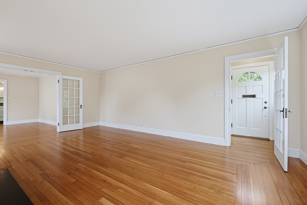 255 Madison Street Dedham, MA 02026 - Photo 5 of 40