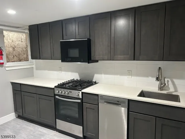 $1,695 | 2 Beech Spring Drive, Unit 4I, Summit, NJ 07901