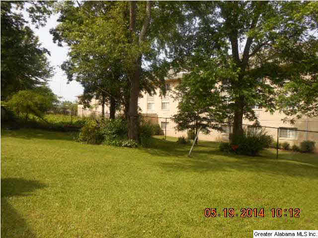 1216 19th Place Southwest Birmingham, AL 35211 - Photo 2 of 9