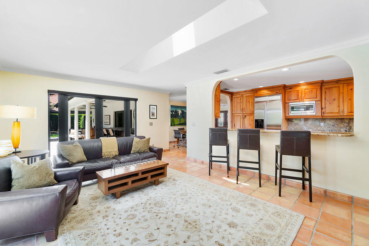 2628 Northwest 27th Terrace Boca Raton, FL 33434 - Photo 9 of 48 009-2628NW27thTer-BocaRaton-FL-small
