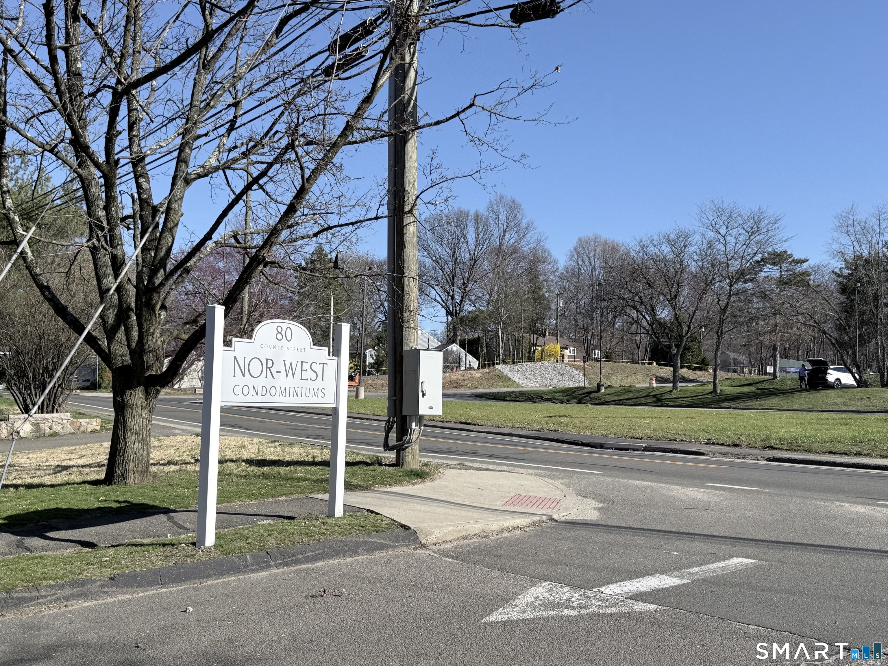 80 County Street, Unit 10F Norwalk, CT 06851 - Photo 2 of 29 a view of a park that has large trees