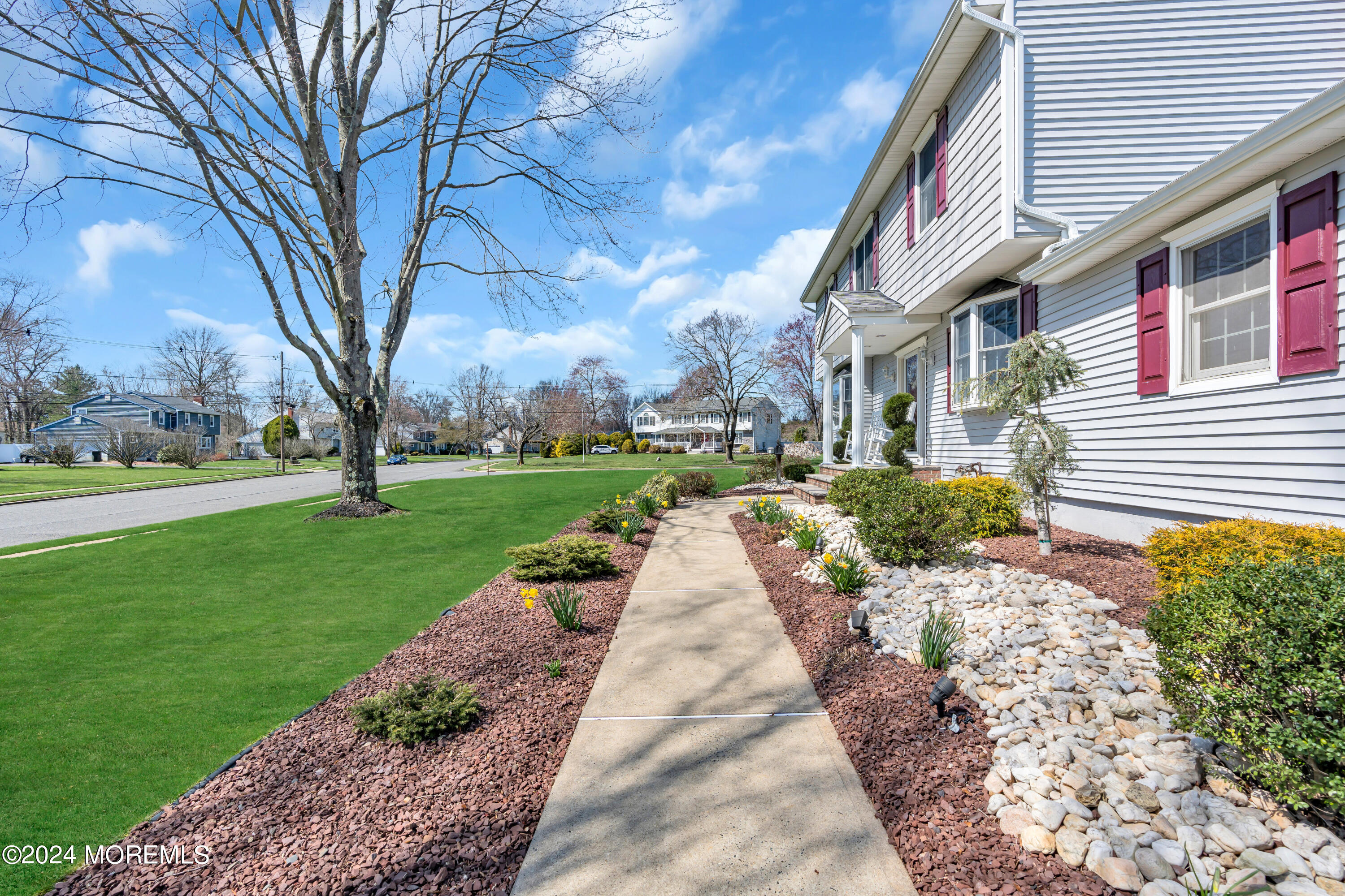 95 Lancaster Road Freehold, NJ 07728 - Photo 6 of 107 008_dsc07945-1